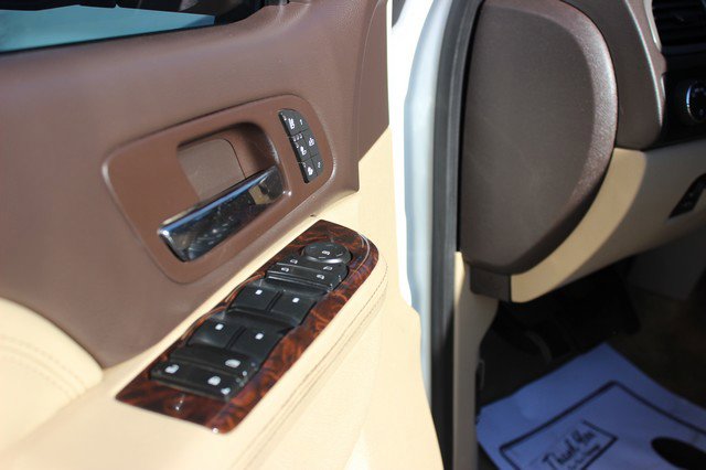 Used 2013 GMC Sierra 2500 Denali w/ Suspension Package, Off-Road image 5