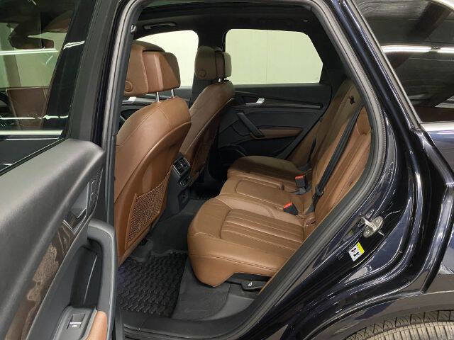 Used 2018 Audi Q5 2.0T Premium Plus w/ Premium Plus Package AWD/4WD image 14