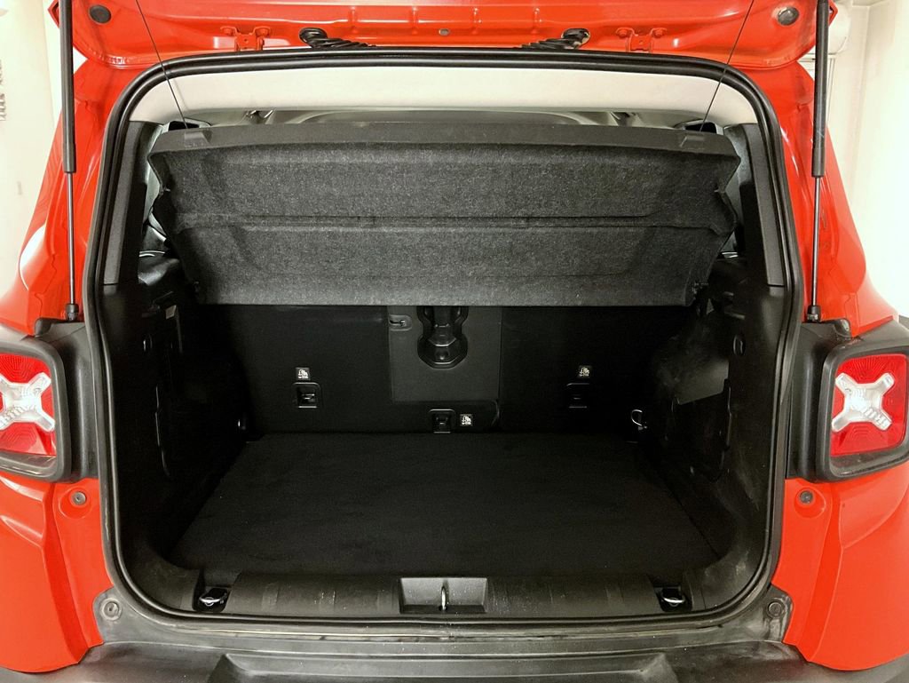 Used 2021 Jeep Renegade Trailhawk AWD/4WD image 21