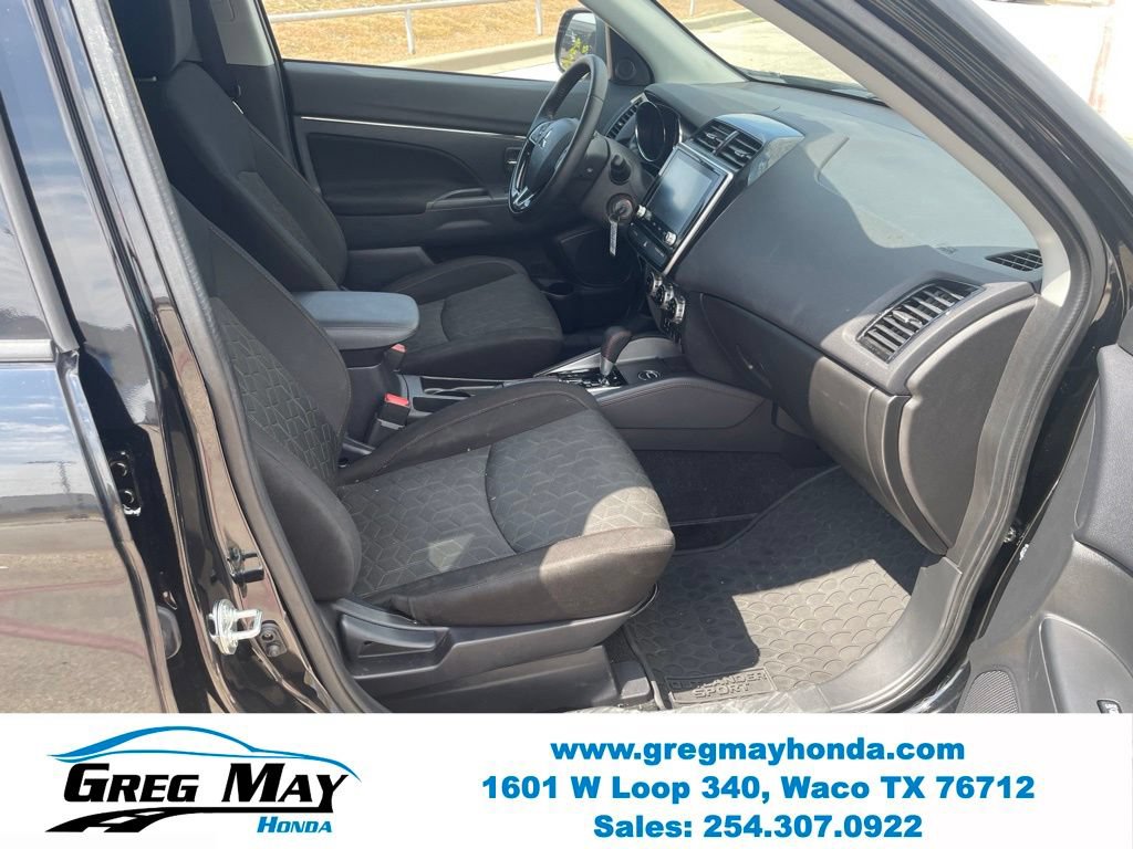 Used 2025 Mitsubishi Outlander Sport LE AWD/4WD image 26