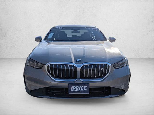 Certified 2025 BMW i5 xDrive40 w/ Premium Package AWD/4WD image 2