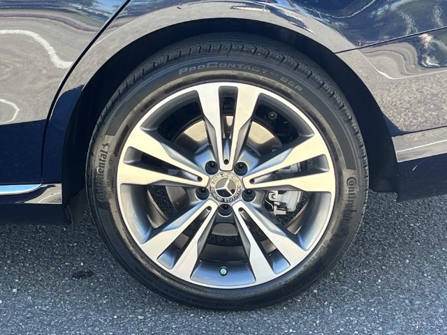 Used 2021 Mercedes-Benz C 300 4MATIC Sedan image 11