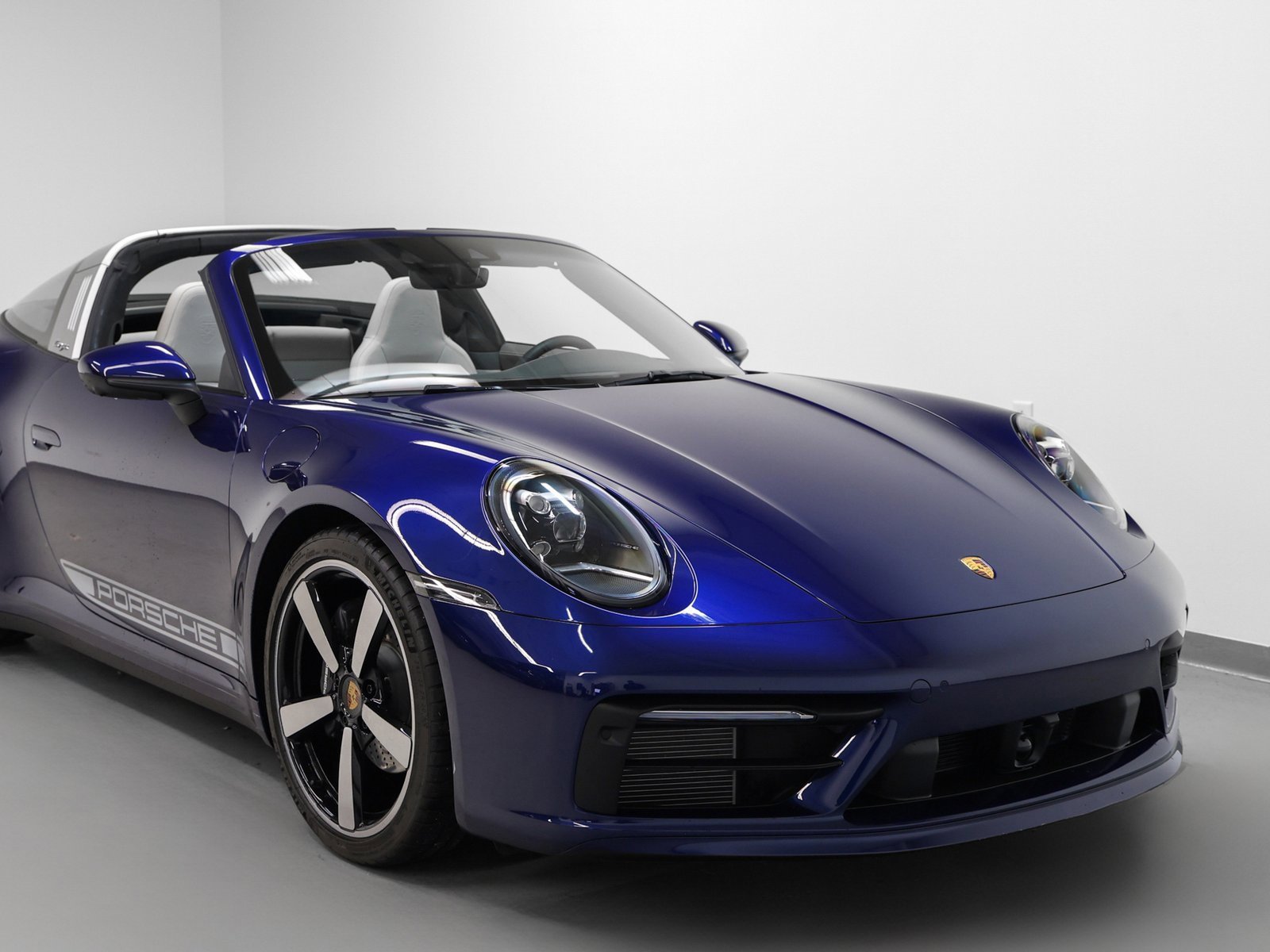 Used 2024 Porsche 911 Targa 4 image 10