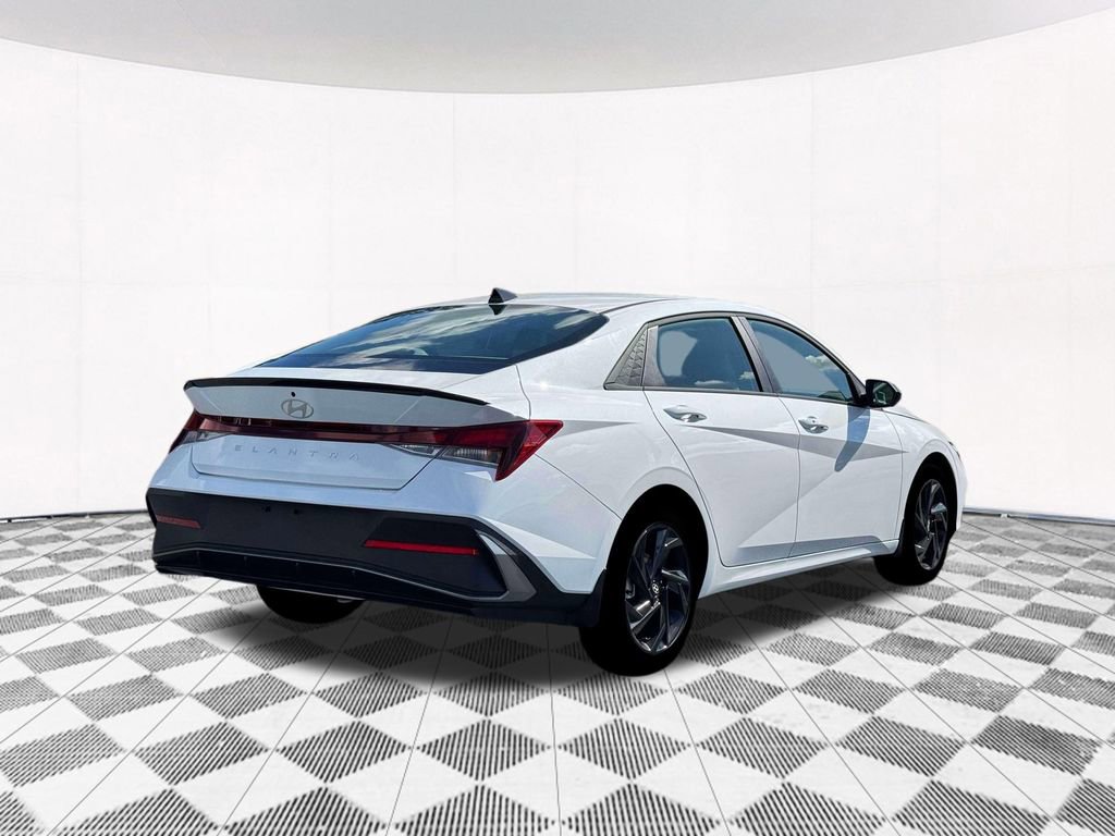 New 2026 Hyundai Elantra Sport image 10