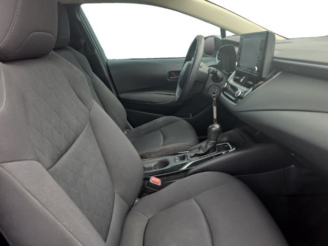Used 2022 Toyota Corolla LE FWD image 17
