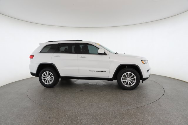 Used 2021 Jeep Grand Cherokee Laredo image 23