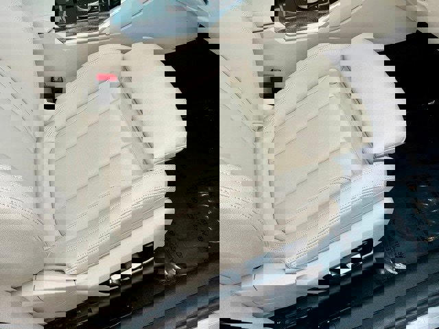 Used 2020 BMW 330i xDrive Sedan w/ Driving Assistance Package image 17