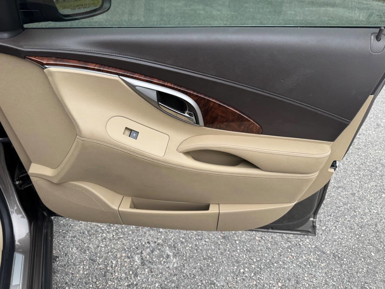 Used 2010 Buick LaCrosse CXL image 41