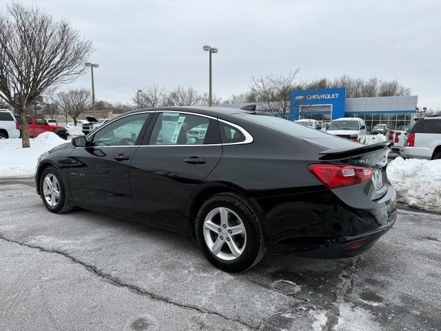 Used 2022 Chevrolet Malibu LS image 4