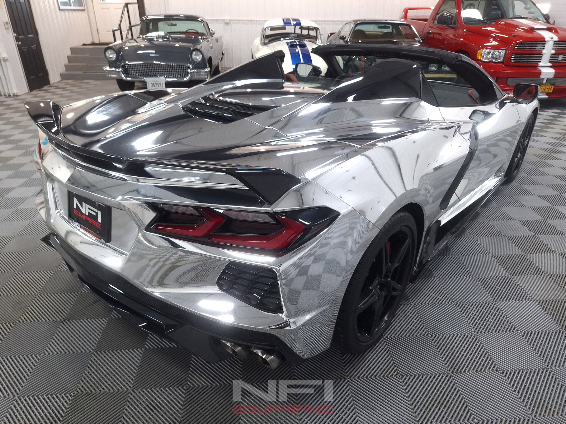Used 2024 Chevrolet Corvette Stingray Premium Conv w/ Z51 Performance Package RWD image 13