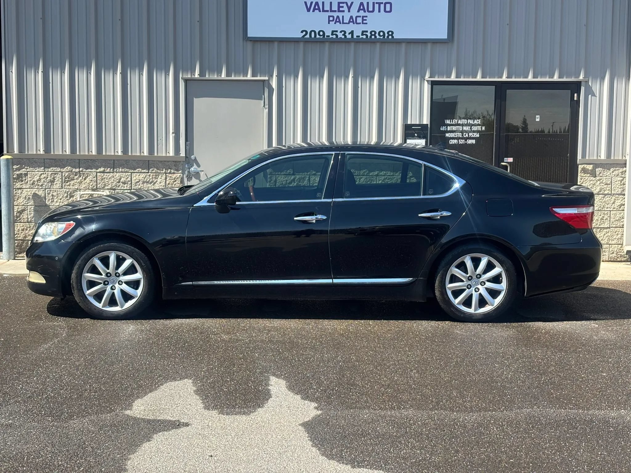 Used 2007 Lexus LS 460 RWD image 6
