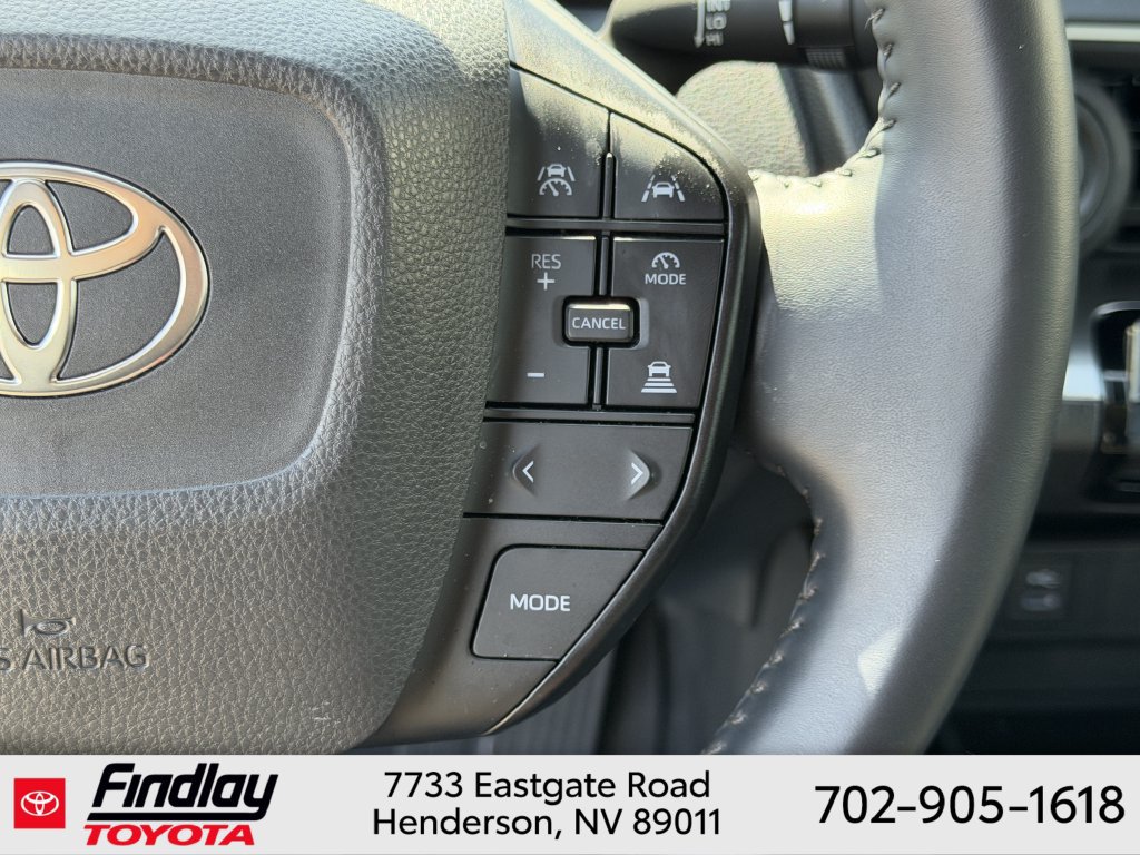 Certified 2025 Toyota Prius LE FWD image 26