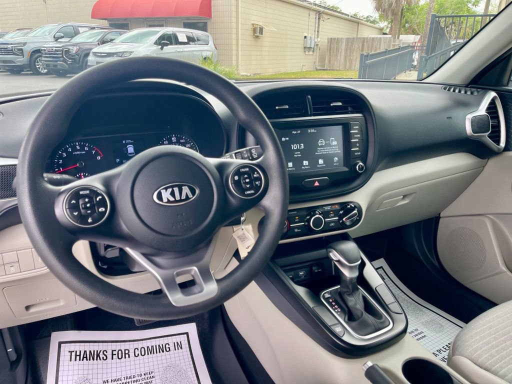 Used 2021 Kia Soul S FWD image 12