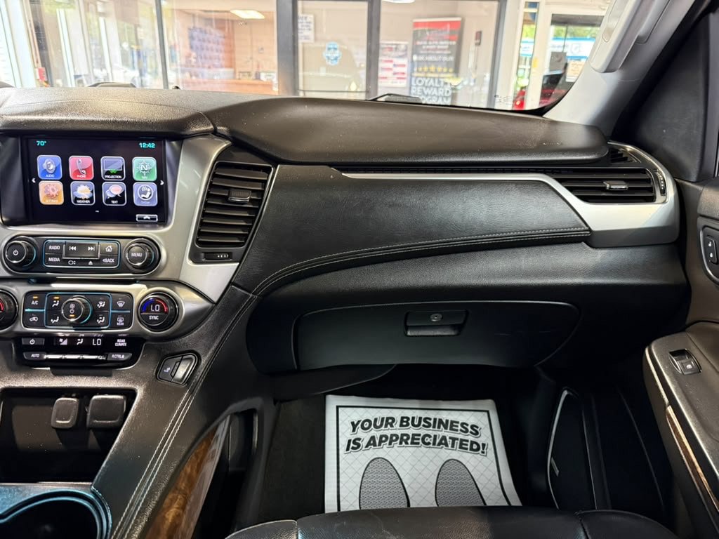Used 2018 Chevrolet Suburban LT AWD/4WD image 21
