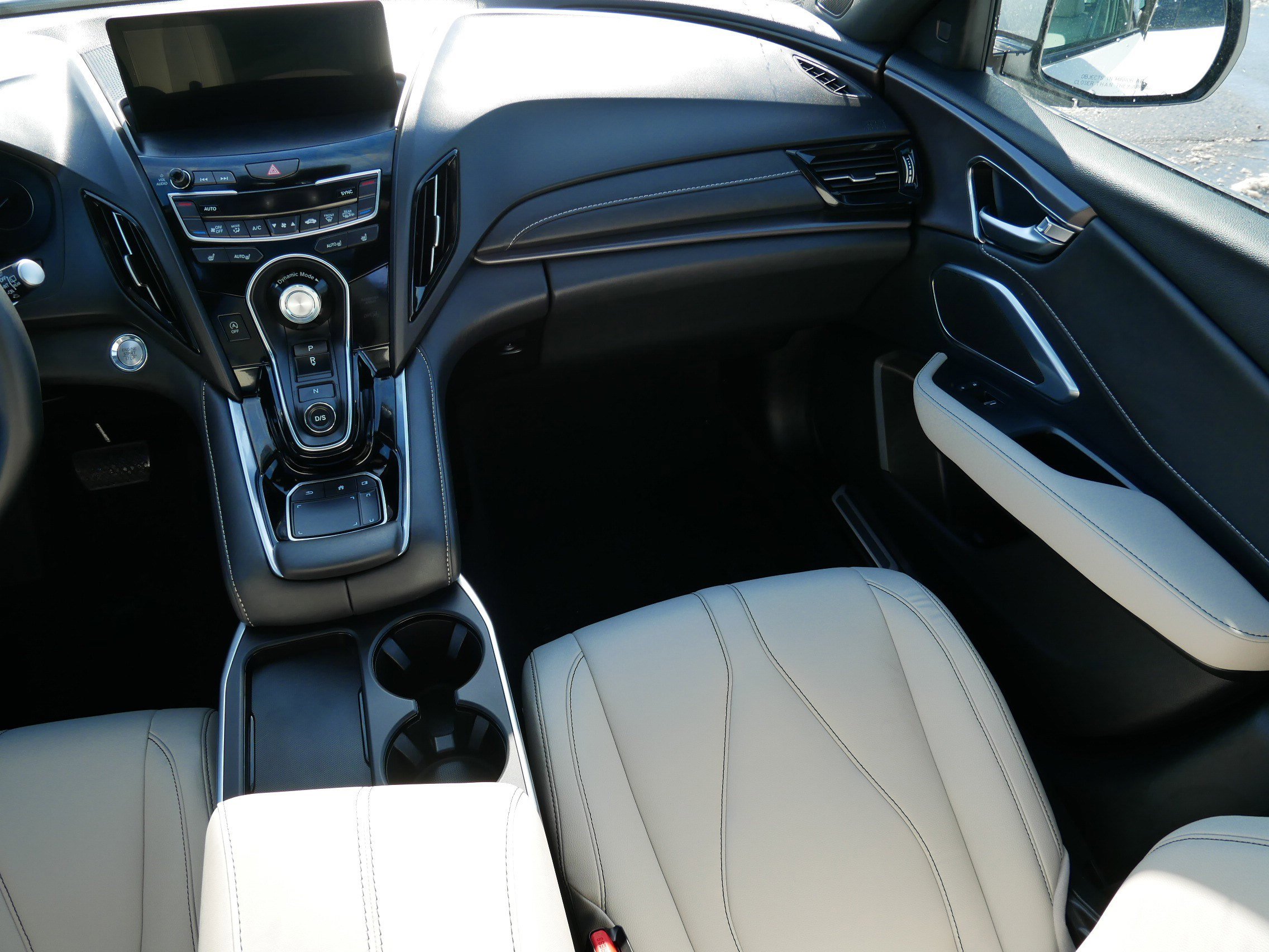 Certified 2025 Acura RDX SH-AWD image 11