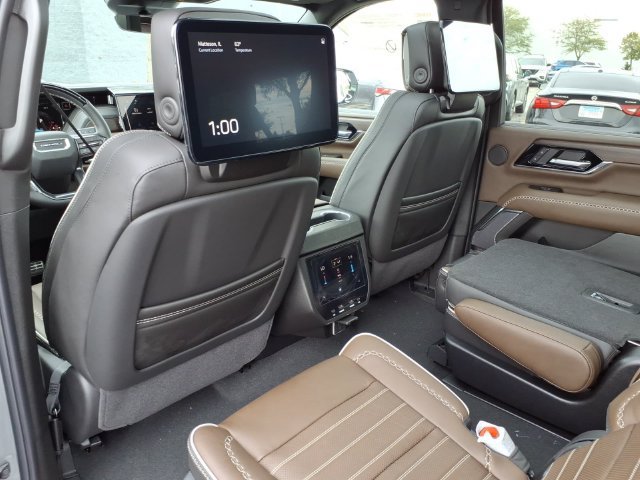 New 2027 GMC Yukon XL Denali Ultimate AWD/4WD image 16