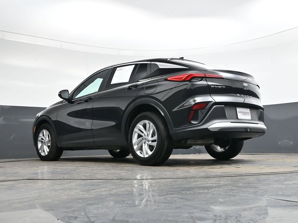 Used 2025 Buick Envista Preferred w/ Advanced Safety Package image 35