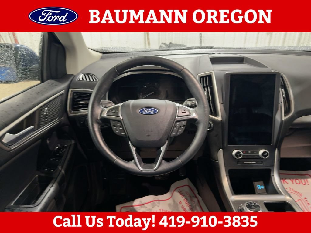 Used 2023 Ford Edge SEL w/ Convenience Package AWD/4WD image 3