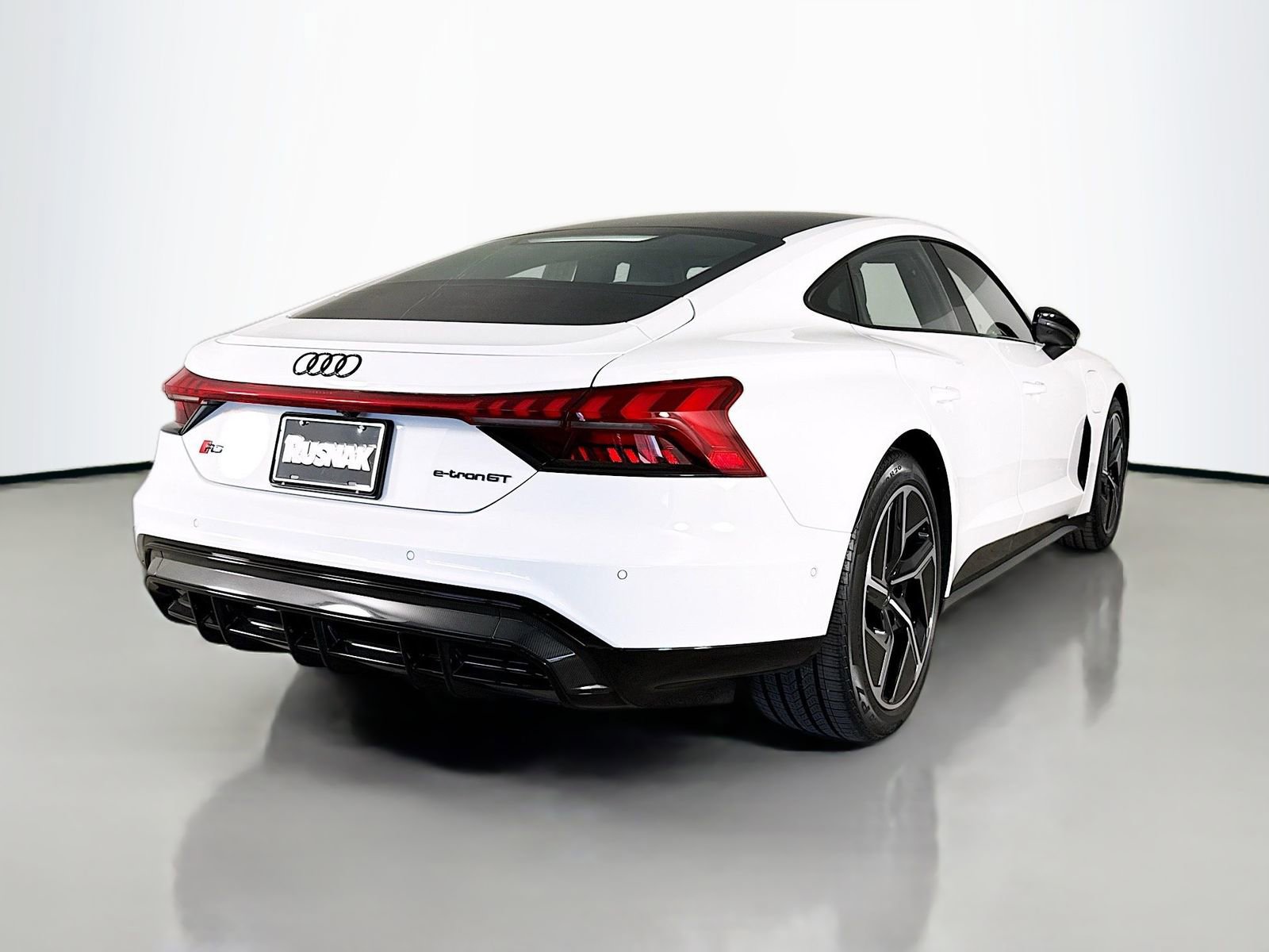 Used 2024 Audi RS e-tron GT w/ Carbon Performance Package image 7