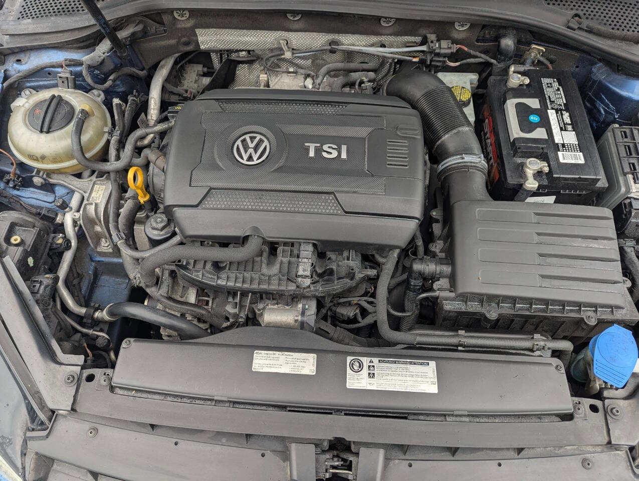 Used 2015 Volkswagen Golf S image 16