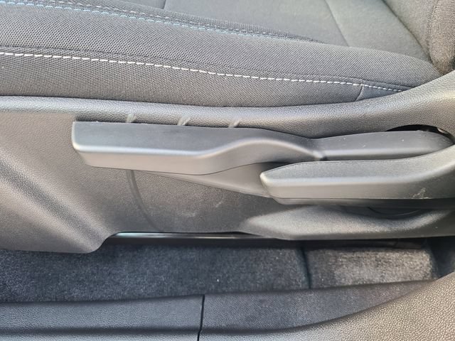 New 2026 Chevrolet Equinox EV LT w/ LPO, Blackout Package FWD image 24