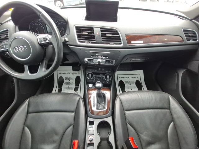 Used 2018 Audi Q3 2.0T Premium Plus w/ Premium Plus Package AWD/4WD image 24