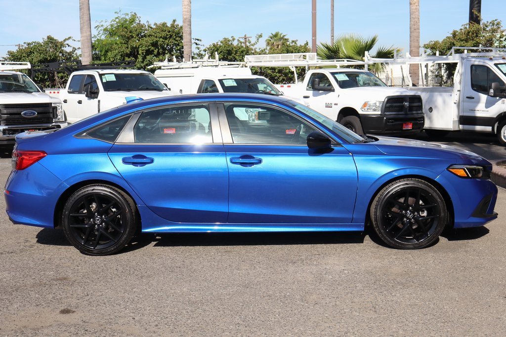 Used 2023 Honda Civic Sport image 10