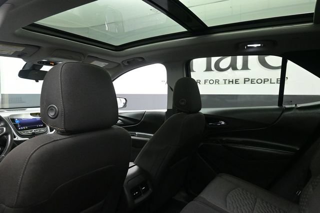 Used 2019 Chevrolet Equinox LT w/ Sun & Navigation Package AWD/4WD image 18