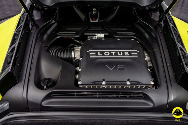 New 2025 Lotus Emira image 17