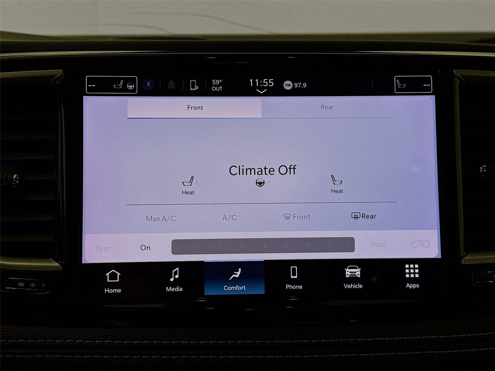 Used 2023 Chrysler Pacifica Touring-L image 9