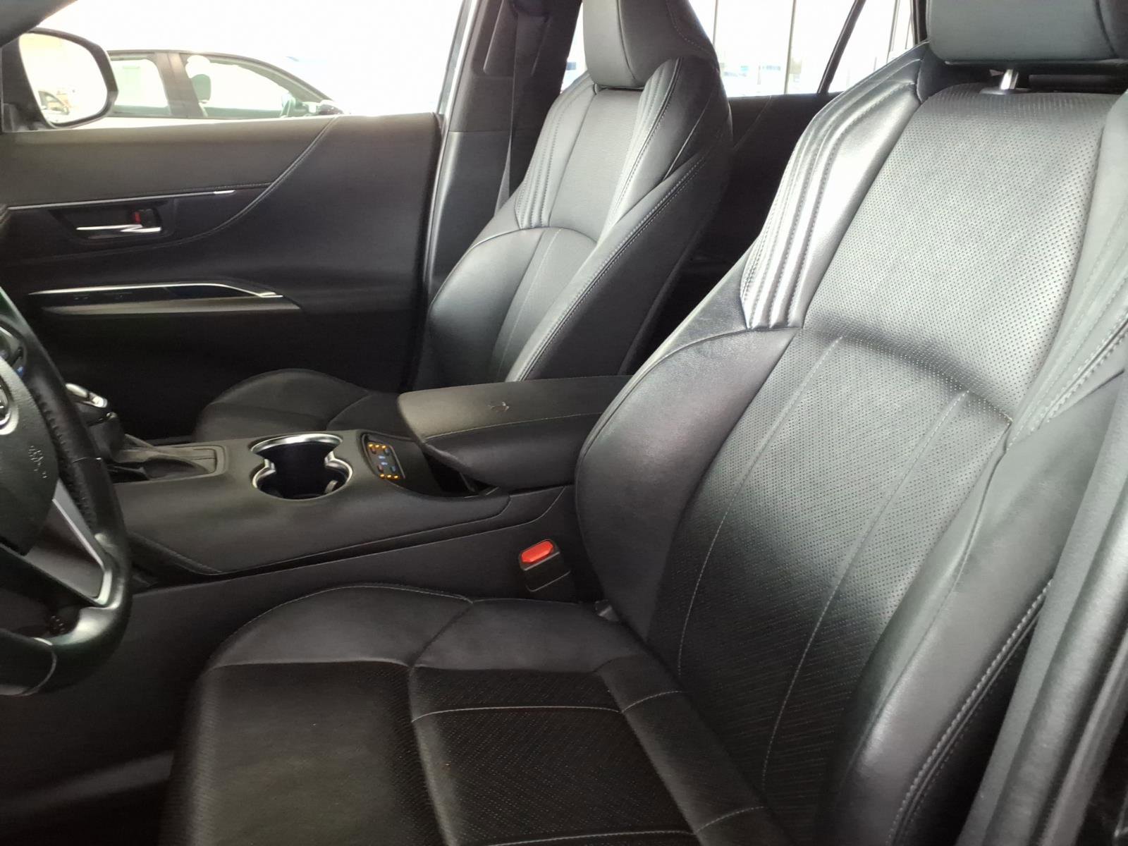 Used 2021 Toyota Venza XLE w/ Softex Package image 10