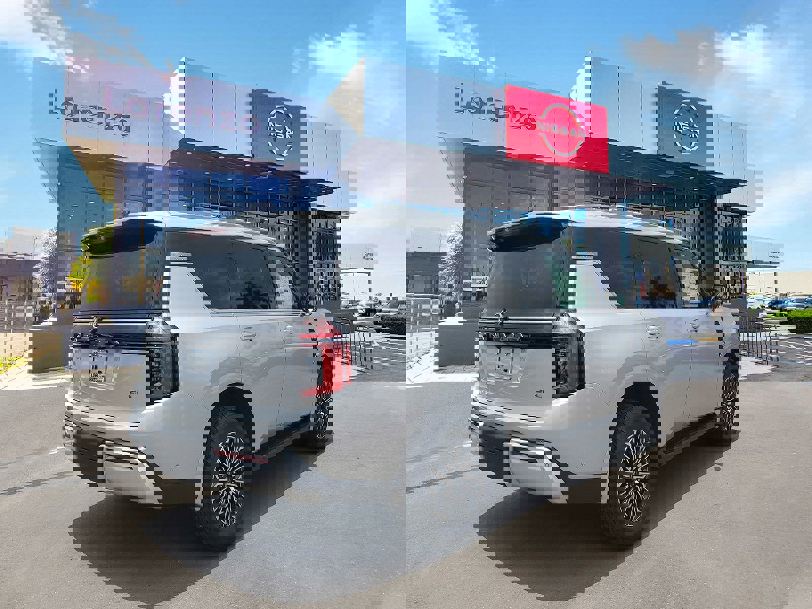 New 2025 Nissan Armada SL w/ Captain's Chari Seat Package image 4