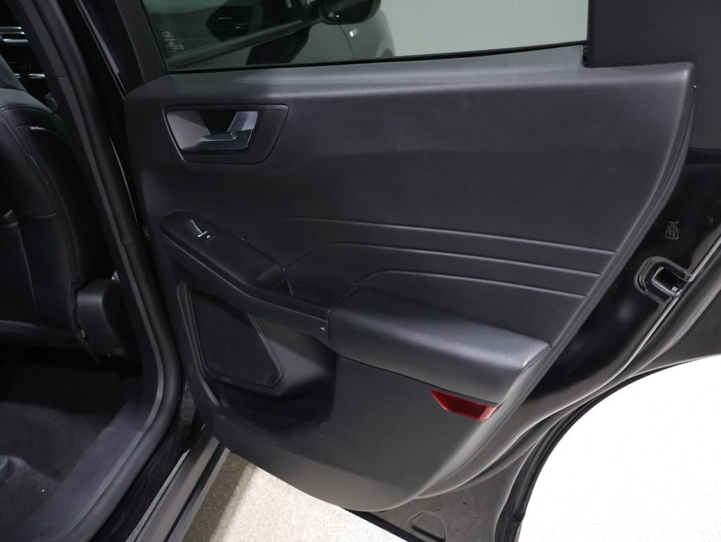Used 2025 Ford Escape ST-Line image 20