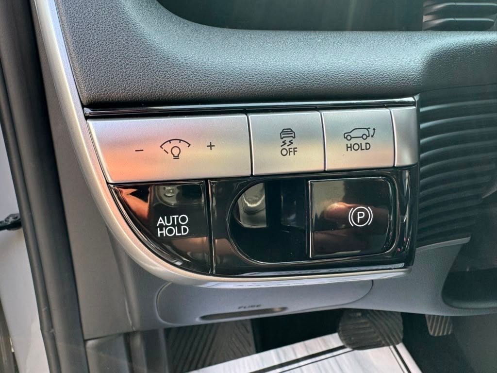 Certified 2023 Hyundai Ioniq 5 Limited AWD/4WD image 14