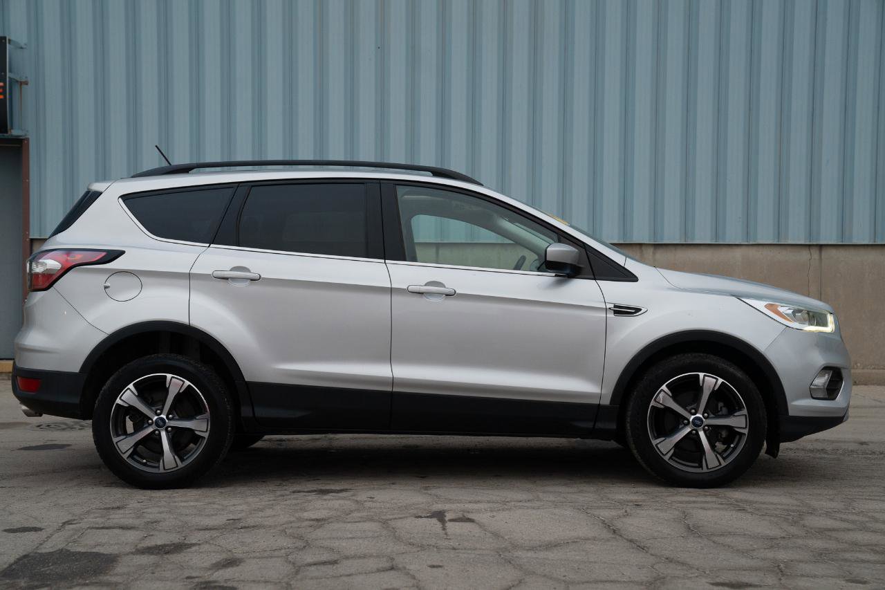 Used 2018 Ford Escape SEL w/ Ford Safe & Smart Package image 10