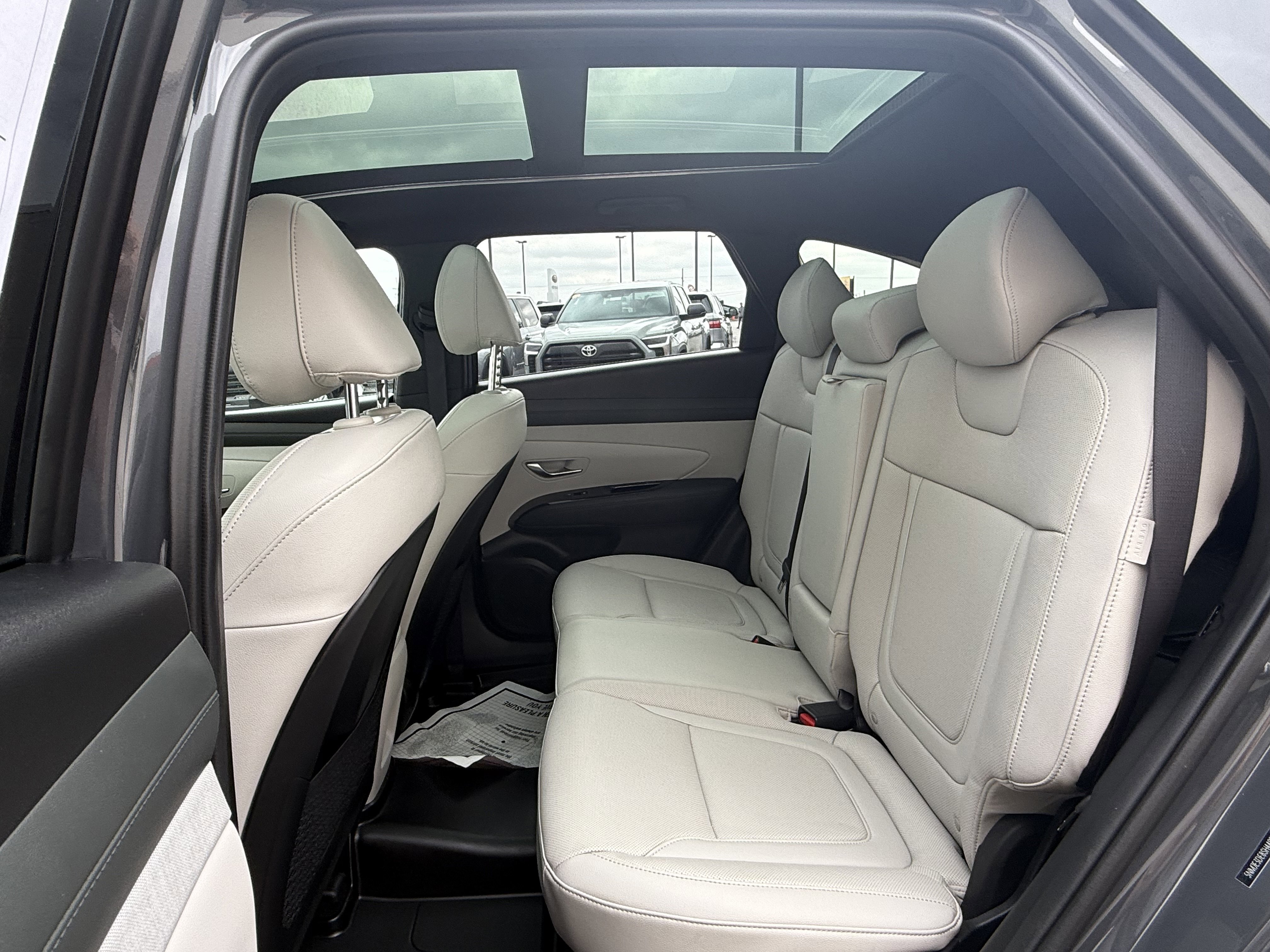Used 2025 Hyundai Tucson Limited image 19
