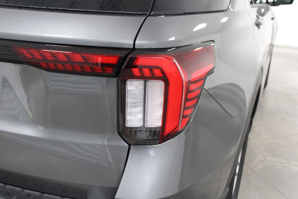 New 2026 Ford Explorer Active image 11