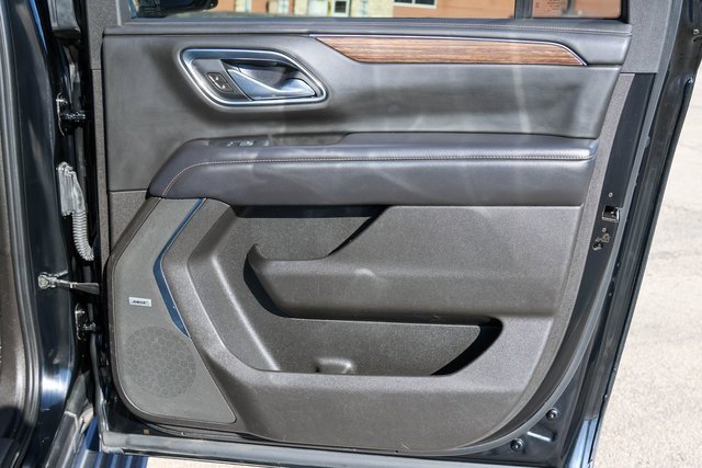 Used 2021 Chevrolet Suburban High Country image 23