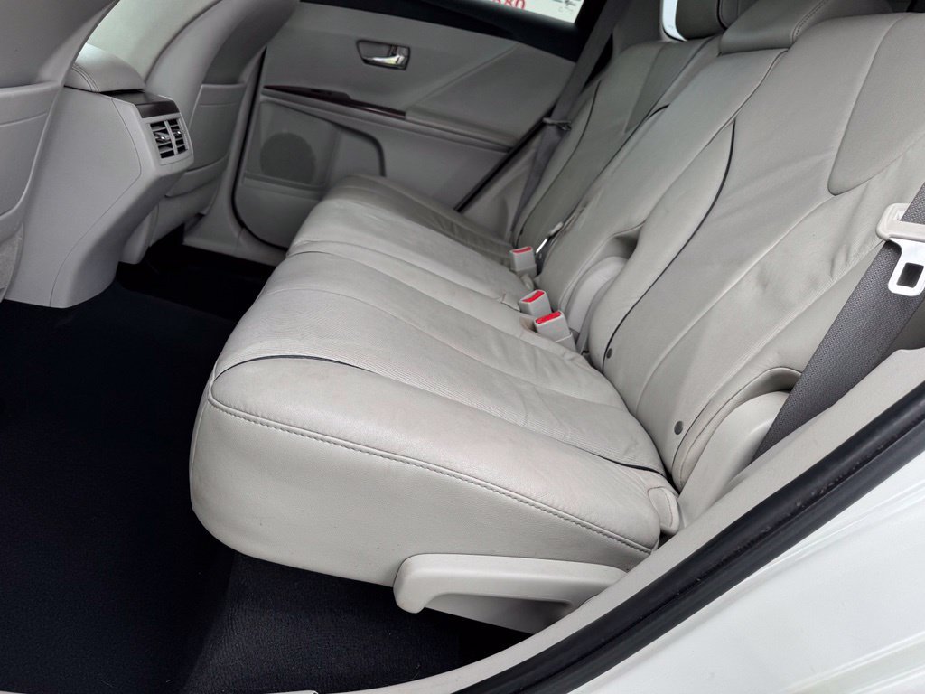 Used 2009 Toyota Venza AWD image 9