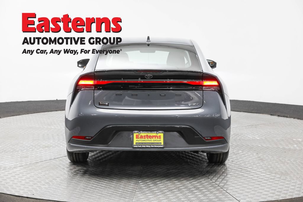 Used 2024 Toyota Prius LE image 6