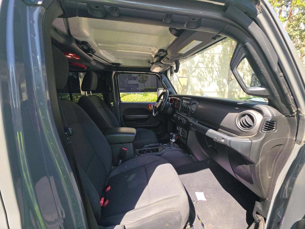 Used 2021 Jeep Gladiator Mojave AWD/4WD image 5