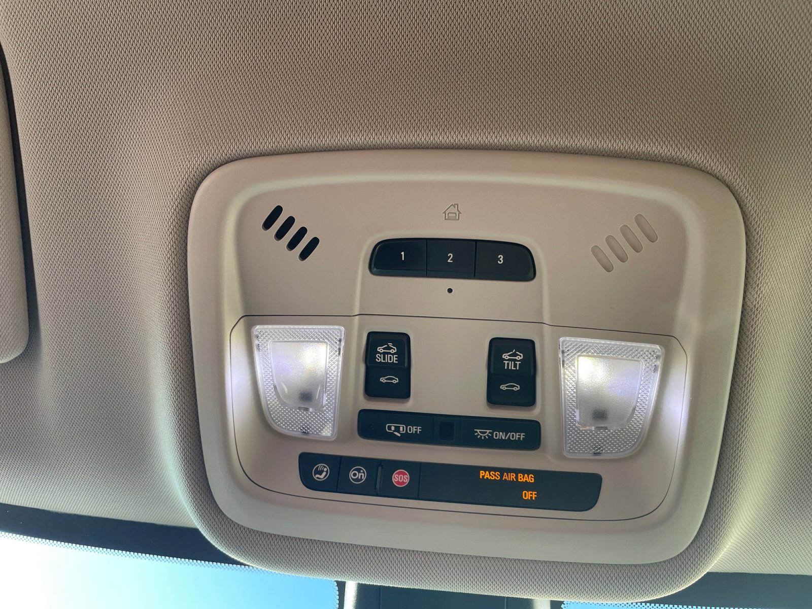 Used 2018 Chevrolet Traverse High Country w/ LPO, Floor Liner Package image 27