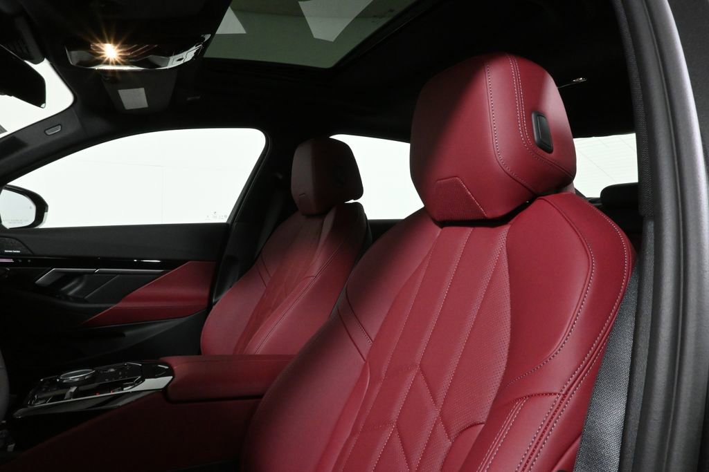 Used 2026 BMW 530i xDrive w/ Premium Package image 16