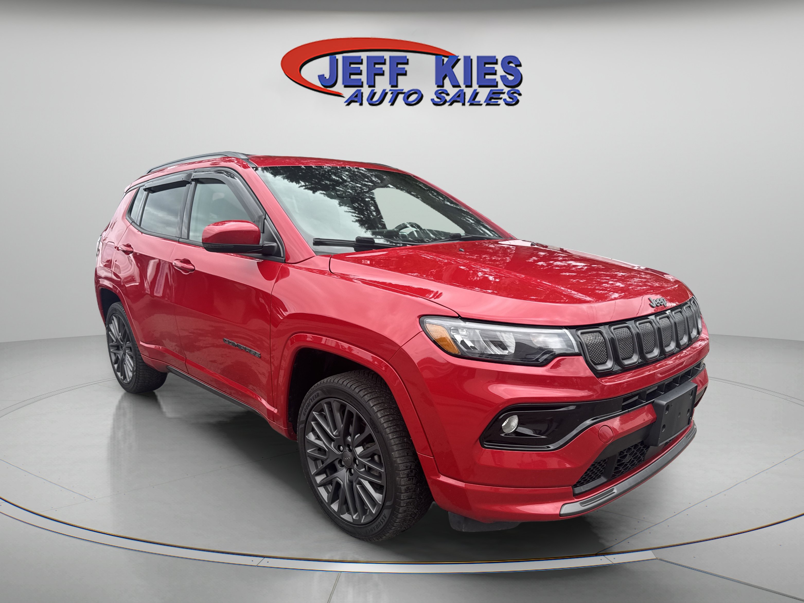 Used 2022 Jeep Compass Limited AWD/4WD image 3