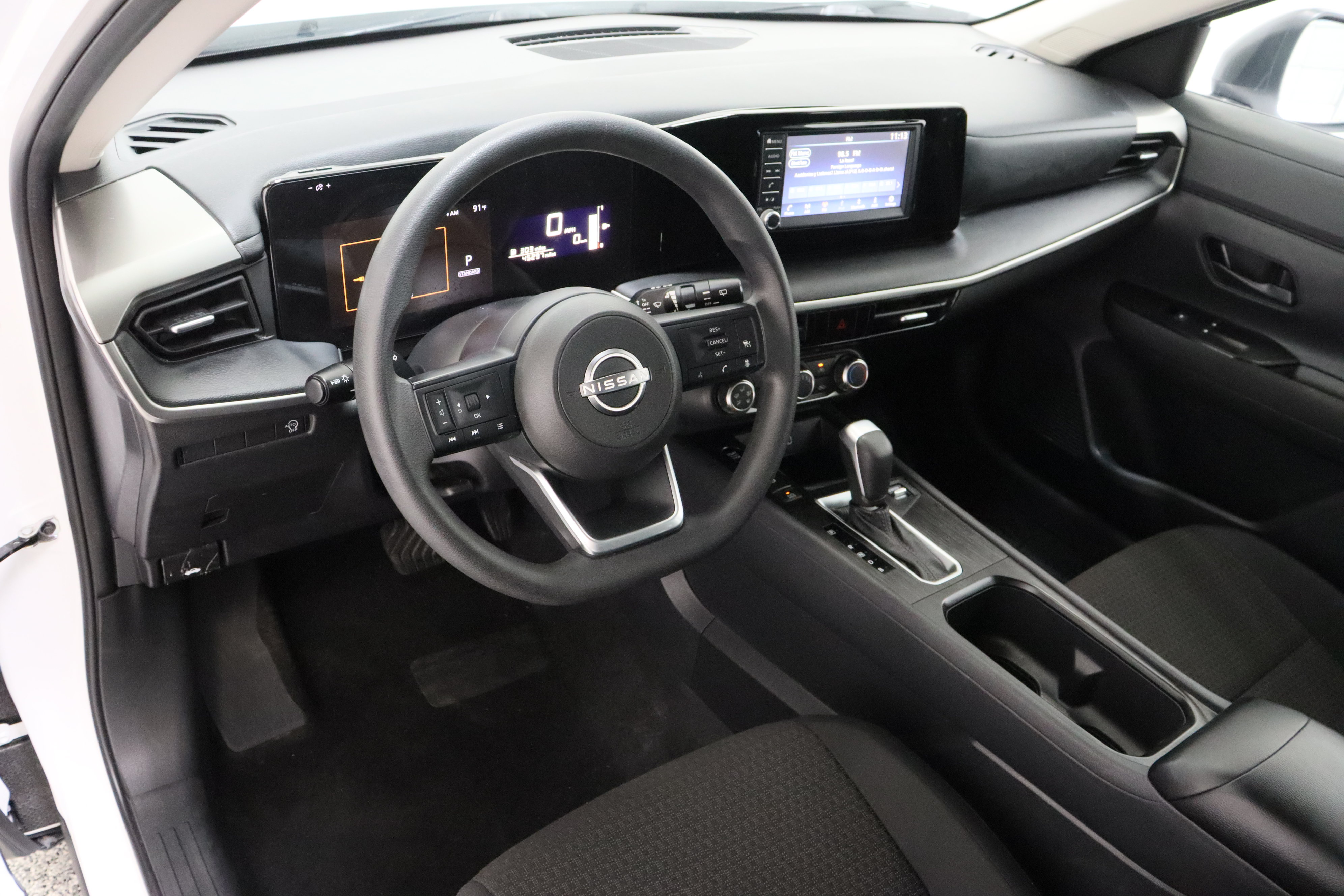 Used 2025 Nissan Kicks S FWD image 13