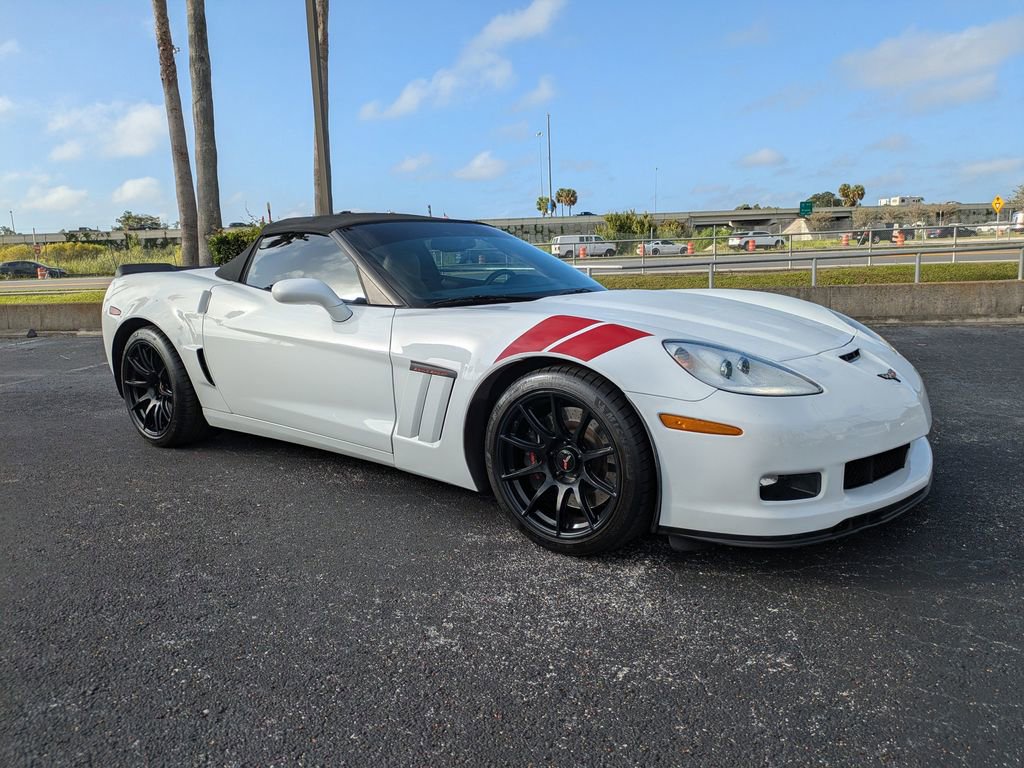 Used 2011 Chevrolet Corvette Grand Sport w/ Preferred Equipment Group image 2