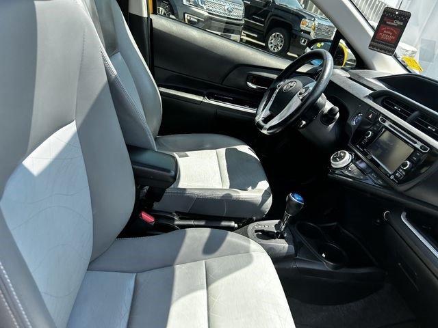 Used 2016 Toyota Prius C Four FWD image 12