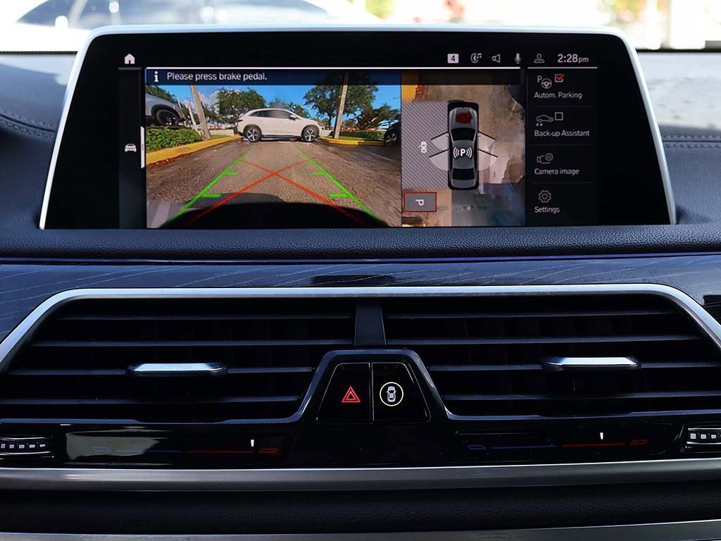 Used 2022 BMW 740i w/ M Sport Package image 54