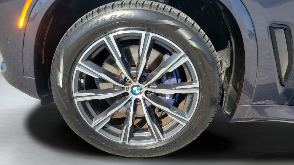 Used 2021 BMW X5 xDrive40i w/ M Sport Package AWD/4WD image 25