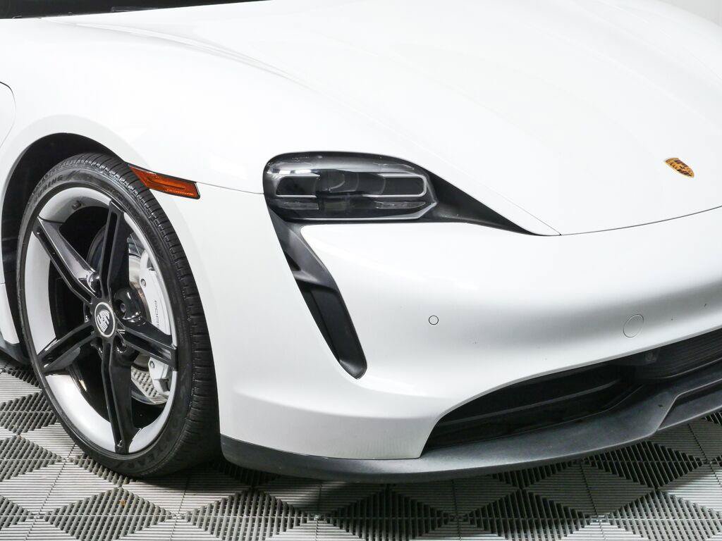 Certified 2022 Porsche Taycan RWD image 37